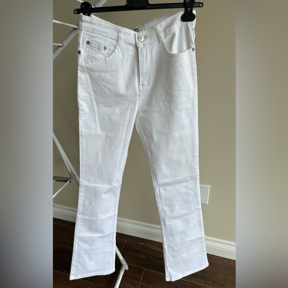 White Mid-rise Flare Leg Jeans (Unisex)